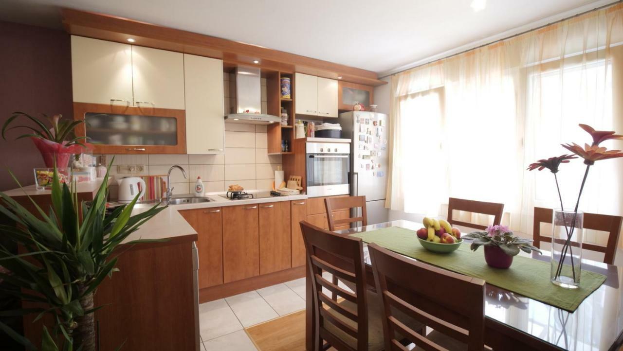 Ivana Appartement *